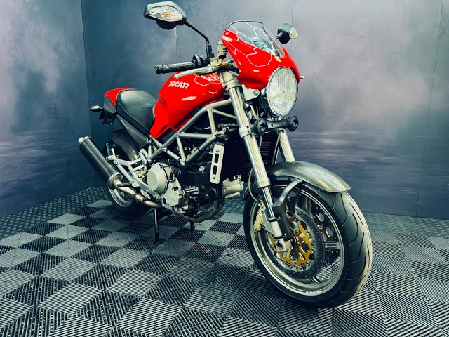 MONSTER S4