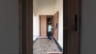 ประตูบานเปิดคู่พร้อมช่องแสงในตัว