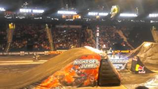 preview picture of video 'Night of the Jumps - Hamburg - 2013'