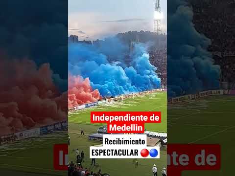 "Independiente Medellin vs Atlético Nacional - Recibimiento de Equipos " Barra: Rexixtenxia Norte • Club: Independiente Medellín