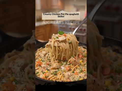 Creamy Chicken Pot Pie spaghetti Skillet