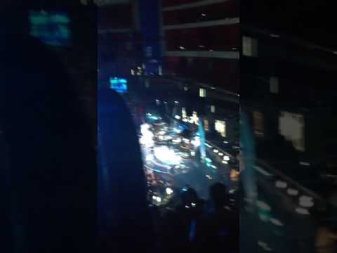 Är på IDOL-FINALEN PRATAR INGET