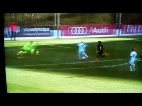 Gol de Sergio Diaz en la Champions