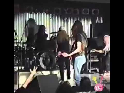 MOTHER LOVE BONE - “I’m In Love With My Car”  - LIVE The OZ - May 4, 1989