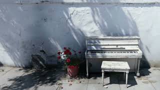 FOTOGRAFIA Lyrics English Translation