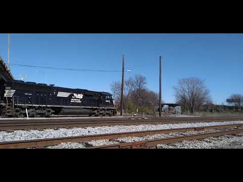 CSXT AB09 WITH NS #6901 SD60E HORSE HEAD WEST BOUND SCARP TRAIN