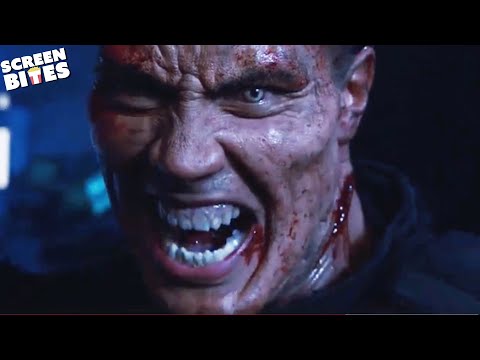 Reaper (Karl Urban) vs. Mutant Sarge (Dwayne Johnson) Final Fight | Doom (2005) | Screen Bites