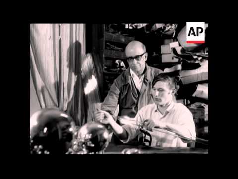 BLOW HOT FOR CHRISTMAS