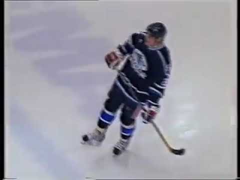 Christian Ruuttu between the legs slide in goal from penalty shot