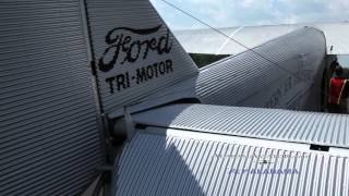 preview picture of video 'EAA Ford Tri Motor Rides at Shelby Co.'