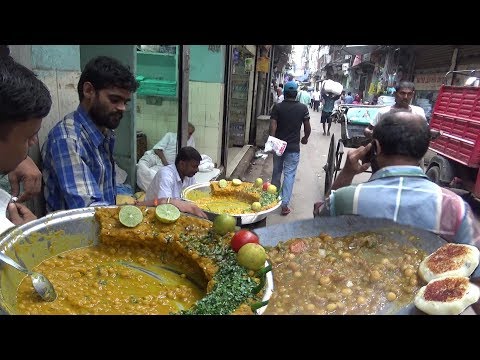 Aloo Tikki Chaat | Boro Bazar Kolkata Street Food Video