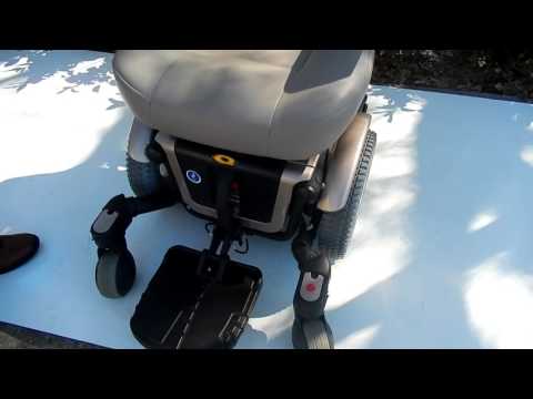 Quantum 600 Silver Like New by Marc's Mobility