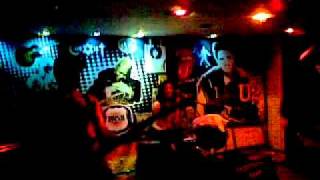 Arrested For Possession - Sod the Neighbours (Toy Dolls Cover) - AO VIVO
