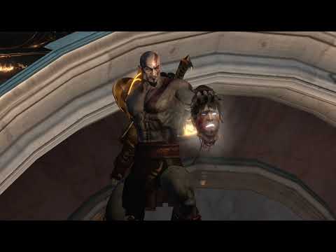 Kratos holding Helios' head in the air looks stupid