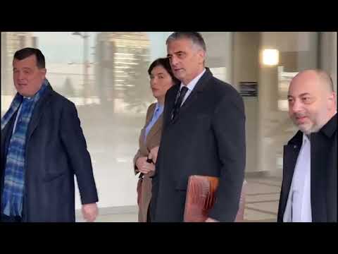 DOSIJE ALEKSIĆ - Glumica Iva Ilinčić, stigla u Palatu pravde sa ocem, advokatom Srđanom Ilinčićem