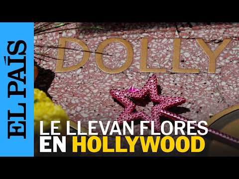 Fans de DOLLY PARTON le llevan flores a Hollywood y Tennessee | EL PAÍS