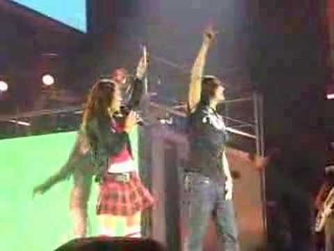 Miley Cyrus & Mitchel Musso - Best of Both Worlds