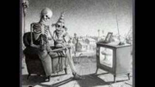 Mommy&#39;s little monster - Social Distortion