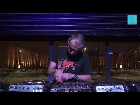 The Blue Oyster: Maciej Pietras / 14.01 / 19 - 21