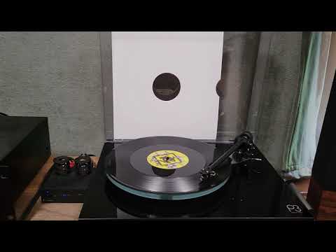 [WARPED 30A] Impact & Resist ft. Lisa Abbott - All I Want (Sy & Unknown Remix) [2008]