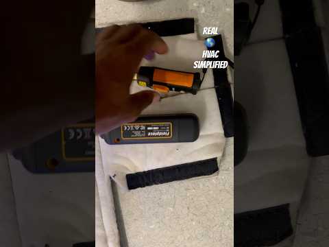 🤨 WHICH IS BETTER? TESTO VS FIELDPIECE SMART VACUUM…. #d2dnyac #hvactechnician #hvac