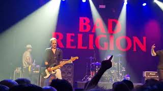 BAD RELIGION  -  Along the Way  - Lookin in  - 07 /10/24  Elysées Montmartre Paris 🤘☠️