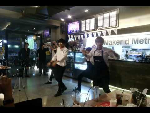 Cover BTS - Dope BulletProof 1st Fan meeting @Maker di metro