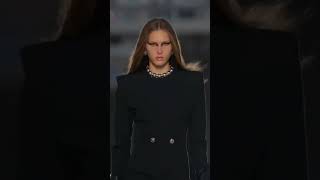 Personalidade Versace 2023