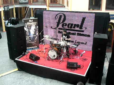 Simon Scheibel - Lake Cisco auf Pearl Masters Premium Legend 12. Rendsburger Musikmesse