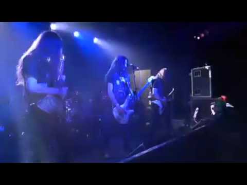 Worlds Grave live at The Underground (Stoke-on-Trent)