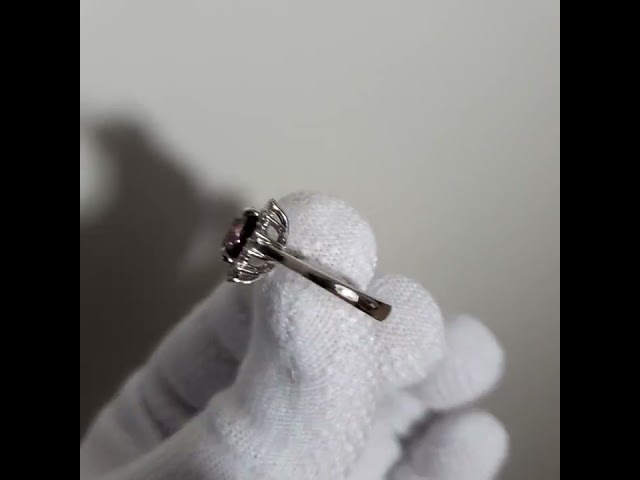 1112017 Ring 14K White Gold with untreated Spinel and Diamonds