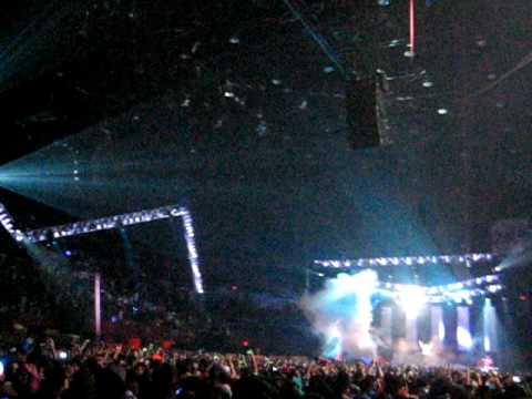 Monster Massive 2008 - Markus Schulz - Mr Sam ft Cloud 9 - Cygnes