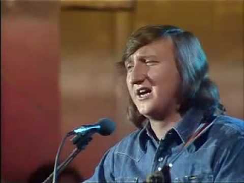 download lagu mp3 mp4 Mike Krger Auf Der Autobahn Nachts Um Halb Eins, download lagu Mike Krger Auf Der Autobahn Nachts Um Halb Eins gratis, unduh video klip Mike Krger Auf Der Autobahn Nachts Um Halb Eins