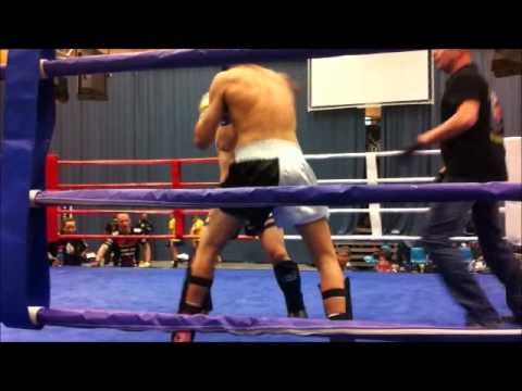 Österreichische(2012) Muay thai Staatsmeister(ASEF MOHAMADI)