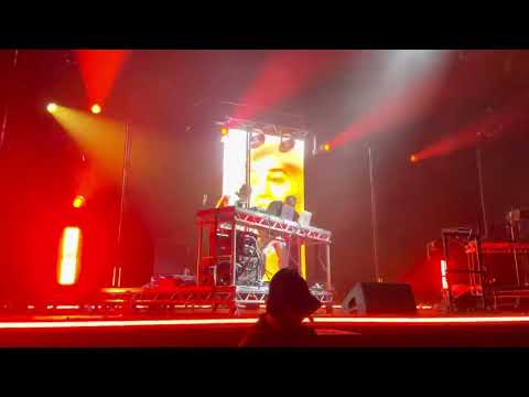 Frank Ocean - Chanel X Moderat - A New Error X Fred again.. - Sabrina (i am a party)