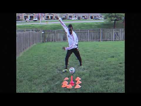 top 5 basic ways to nutmeg someone⚽️🔥