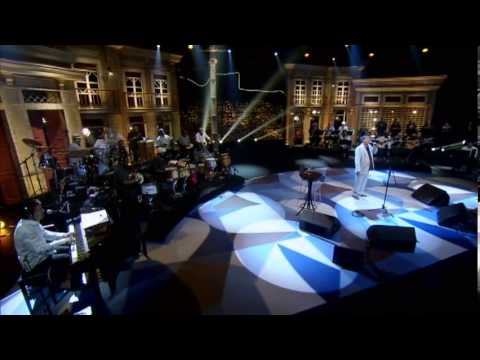 Barracão/ Lata d'água na cabeça