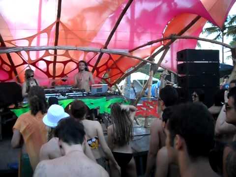 GROUCH LIVE - 303 STAGE UNIVERSO PARALELLO 11