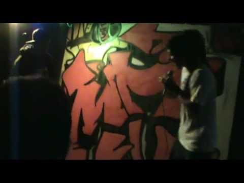 Charruas al micro / Mc Nico vs Mc Nicro