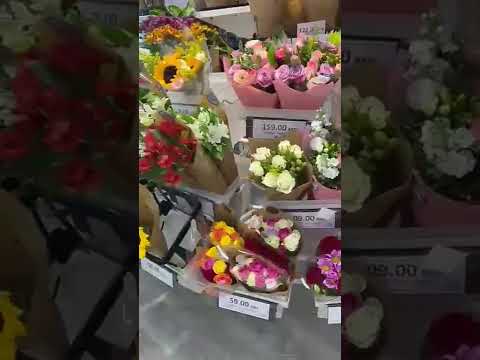 lovely flowers, smells heavenly in Dubai