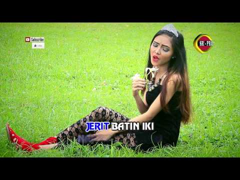 Gita Florencia - Ademe Grojongan Sewu | Dangdut (Official Music Video)