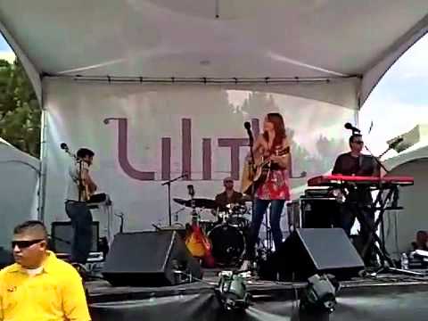 Liz Clark- Suffocated Heart live at Lilith Fair