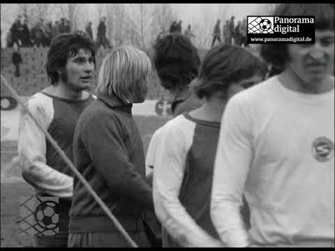 Mannschaftsauslauf der 74er Helden des FCM nach dem 3:1 Sieg in Zwickau, 20. Spieltag, 02.03.1974