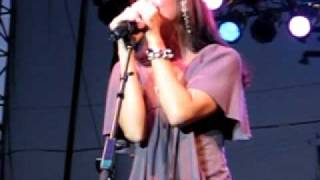 Shedaisy singing This Woman Needs