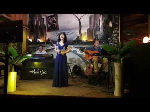 Thể hiện bởi Hoài Mỹ