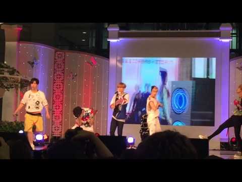 @T[Fancam] 150728 Kiss The Radio (슈키라) GOT7 - 하지 하지마 (Stop Stop It)