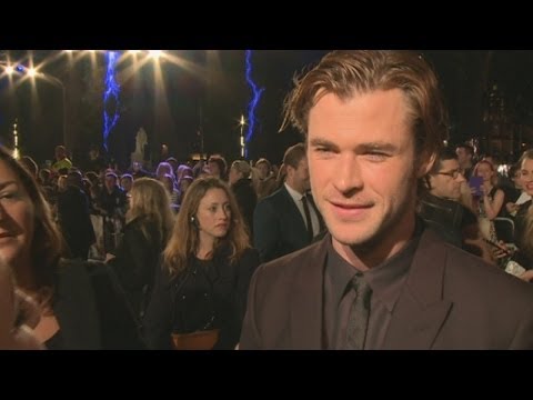 クリス・ヘムズワースのインタビュー。ソー2平均的なマーベル映画よりも楽しい (Chris Hemsworth interview: Thor 2 funnier than average Marvel movie)