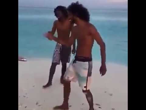 dekha hai pehli baar - Beach Cover