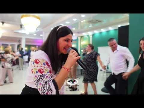 If you haven't been to a wedding like this, you've missed out... Dumitrița Vișnevschi and the band