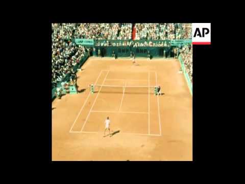 SYND 11 6 78 BORG WINS ROLAND GARROS FRENCH OPEN TENNIS CHAMPIONSHIP IN PARIS